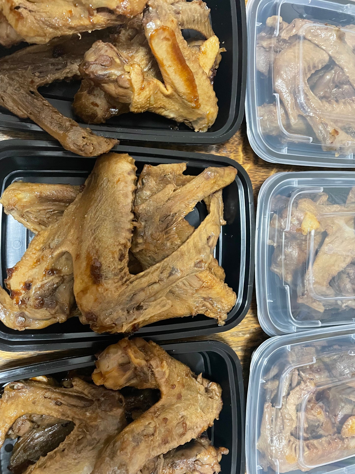 Spicy duck wings(香辣鸭翅)