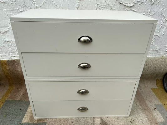 A combination dresser